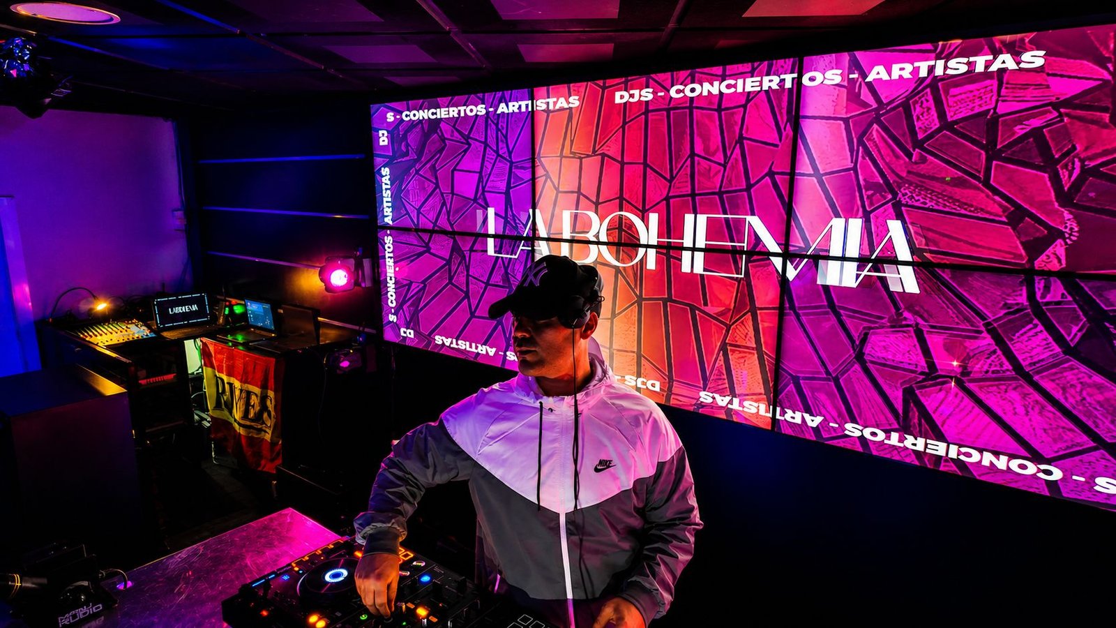 Jota Zambrano DJ en directo 6