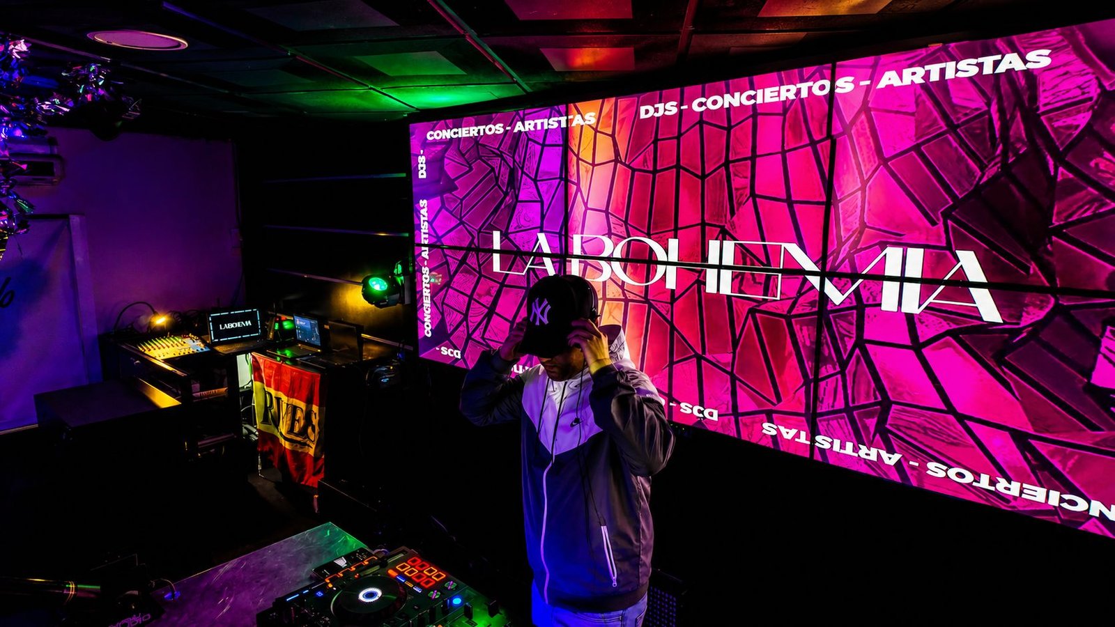 Jota Zambrano DJ en directo 7